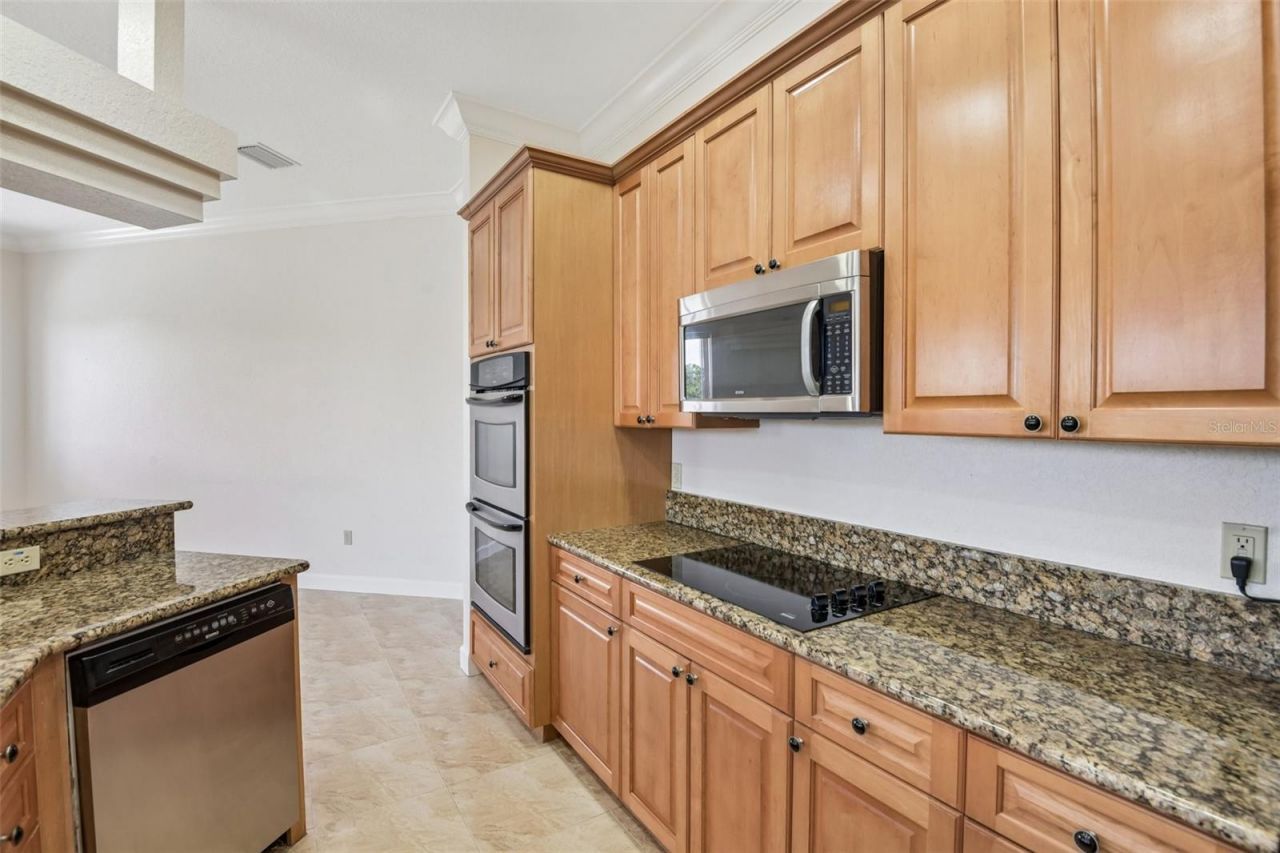 8335 Cheyenne Drive, Seminole, FL 33777 Photo