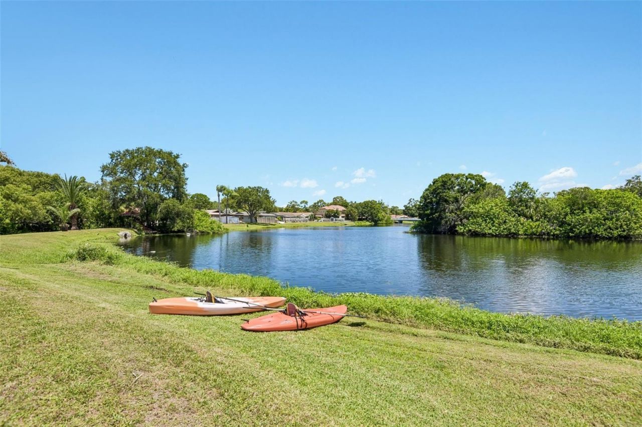 8335 Cheyenne Drive, Seminole, FL 33777 Photo