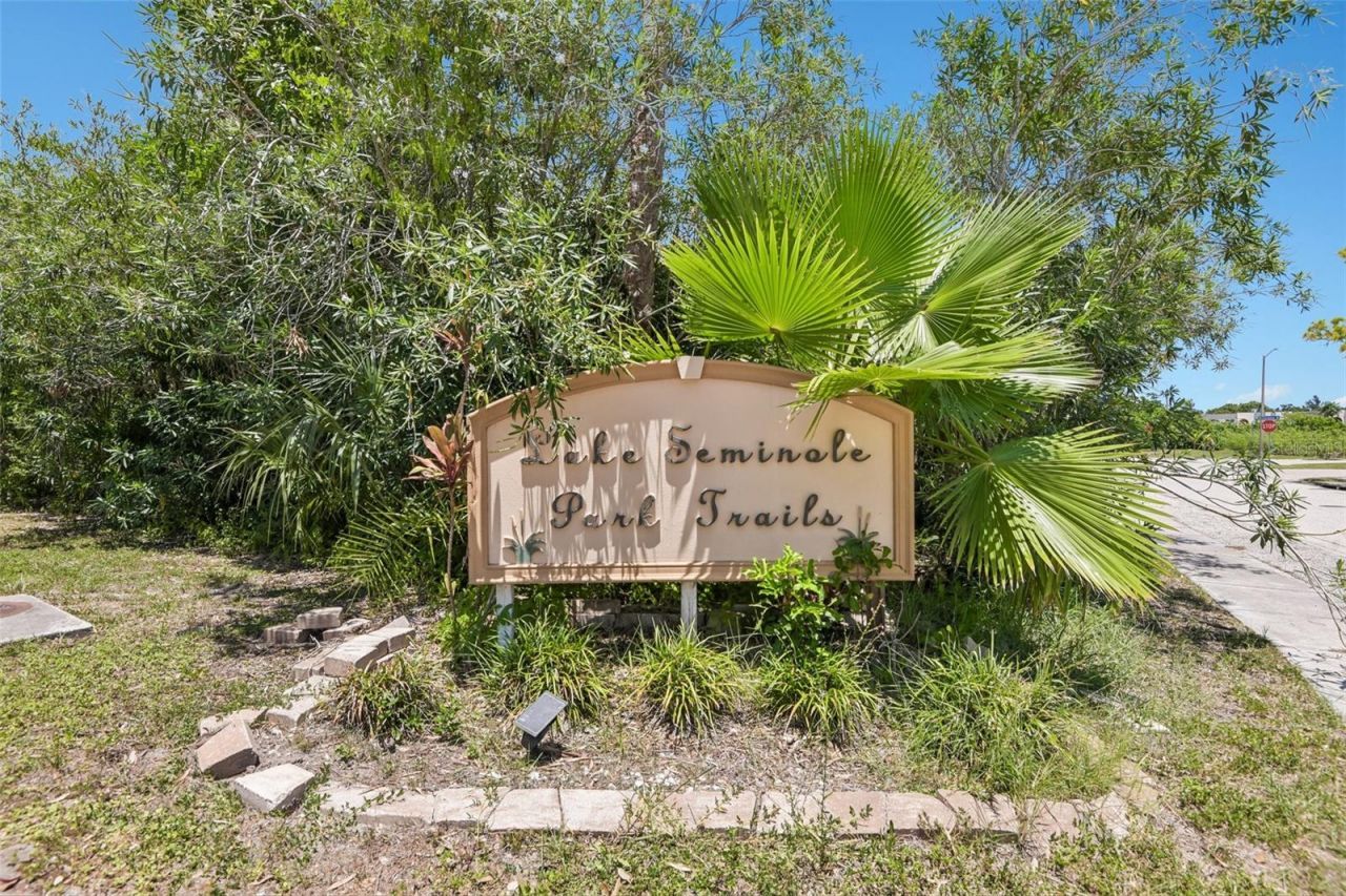 8335 Cheyenne Drive, Seminole, FL 33777 Photo