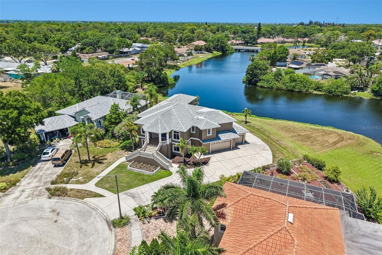 8335 Cheyenne Drive, Seminole, FL 33777 Photo