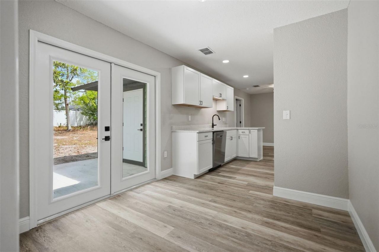 7407 Dundee Way, Weeki Wachee, FL 34613 Photo
