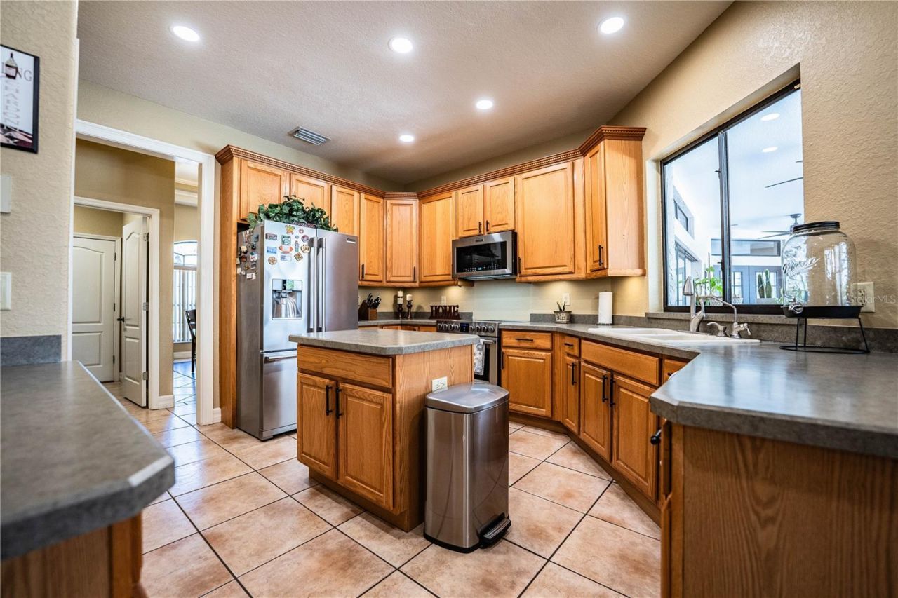 2205 Chesterfield Circle, Lakeland, FL 33813 Photo