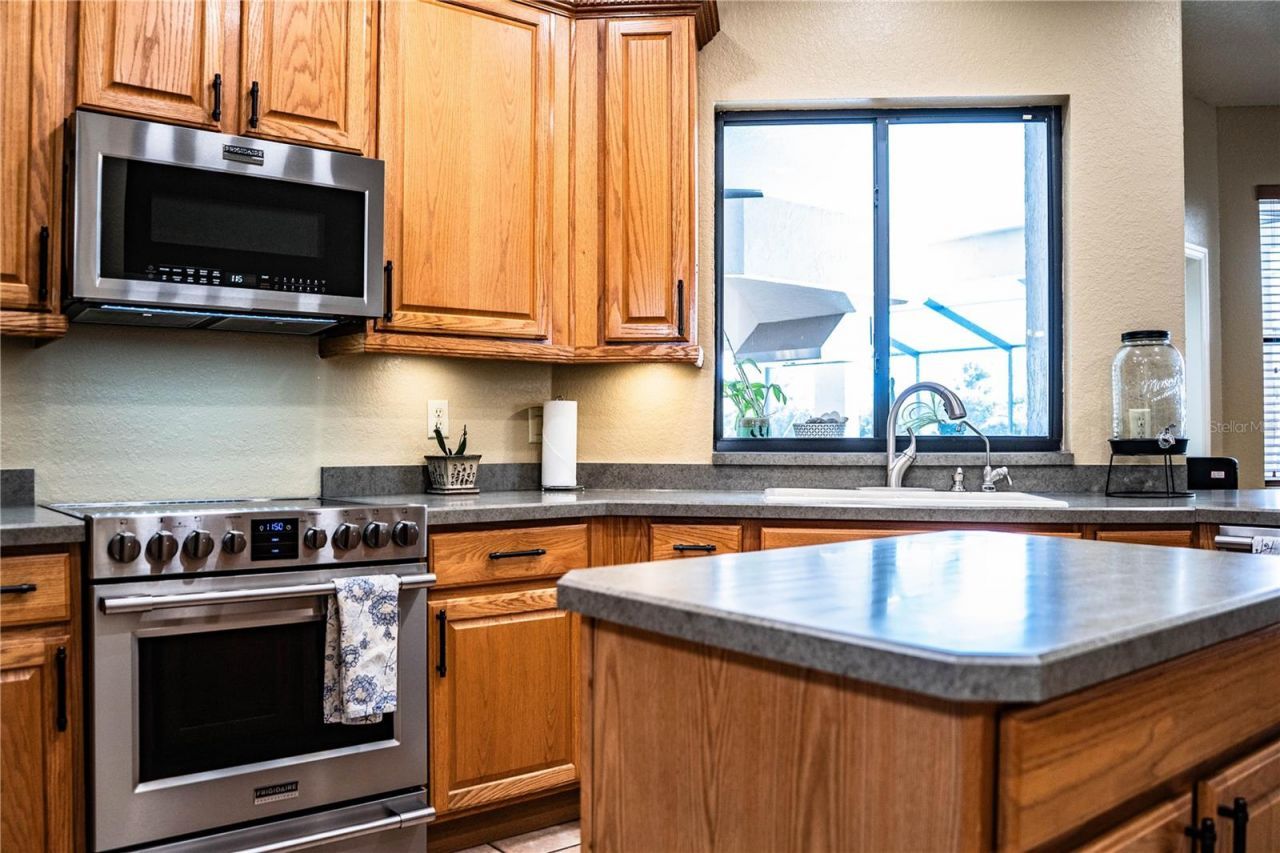 2205 Chesterfield Circle, Lakeland, FL 33813 Photo