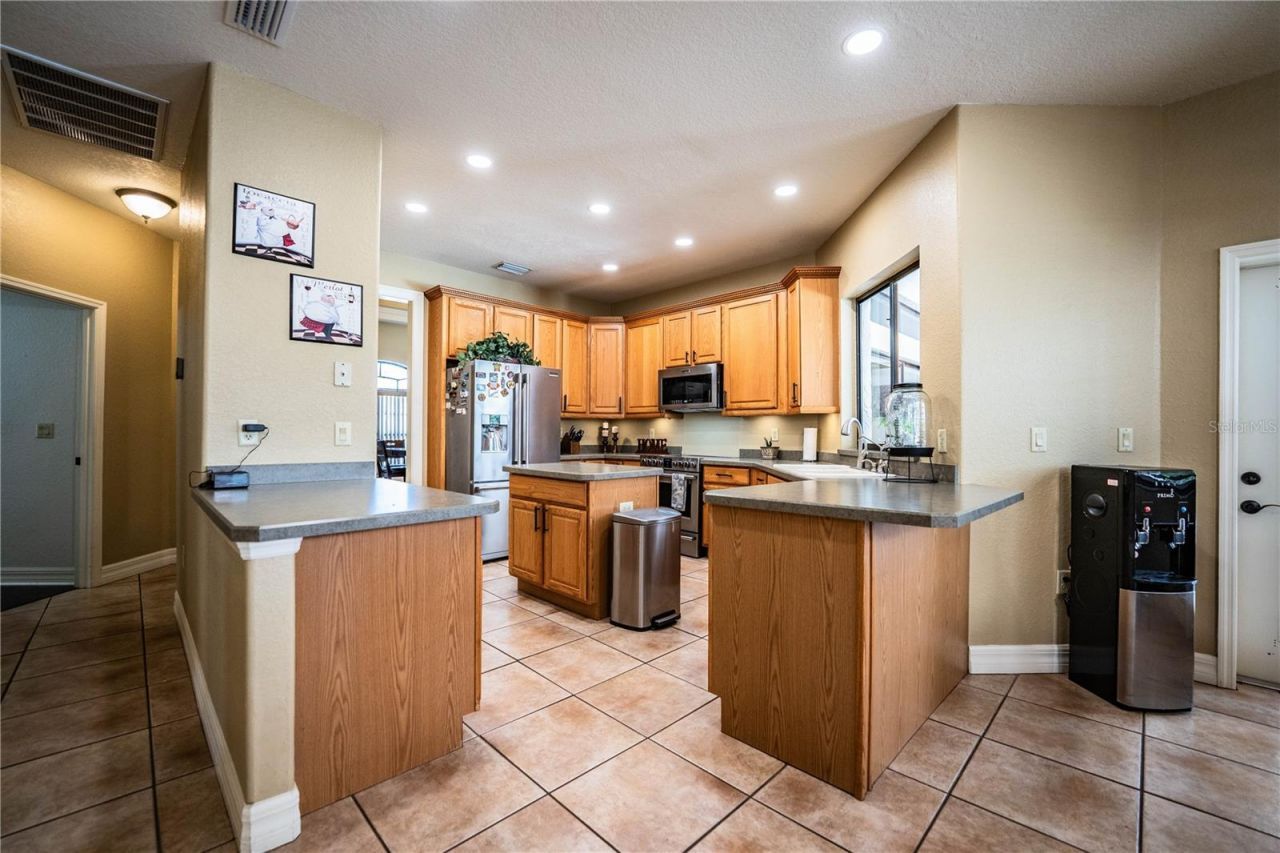2205 Chesterfield Circle, Lakeland, FL 33813 Photo