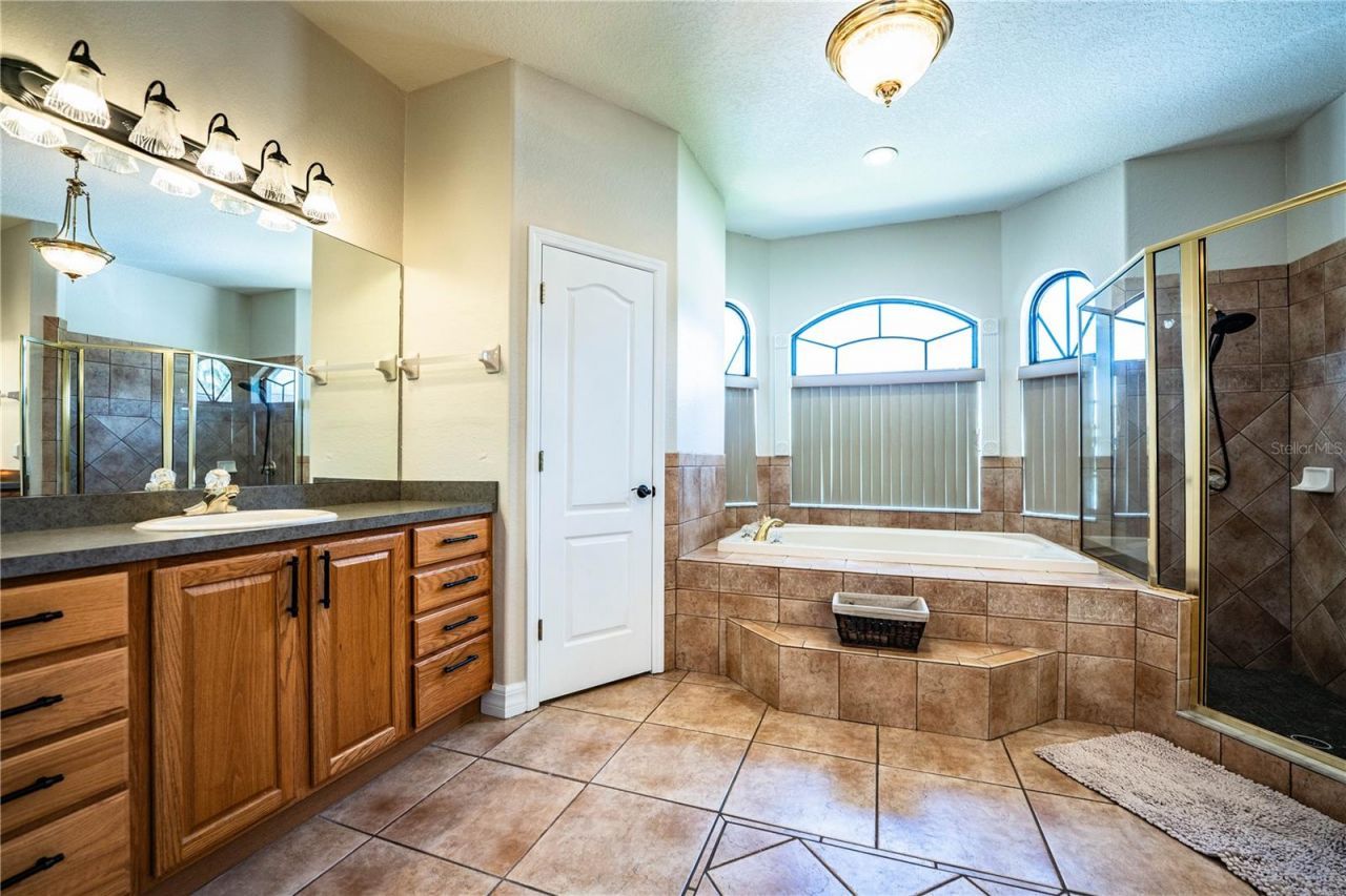 2205 Chesterfield Circle, Lakeland, FL 33813 Photo