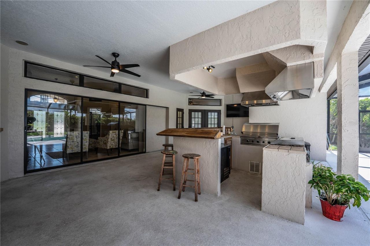 2205 Chesterfield Circle, Lakeland, FL 33813 Photo