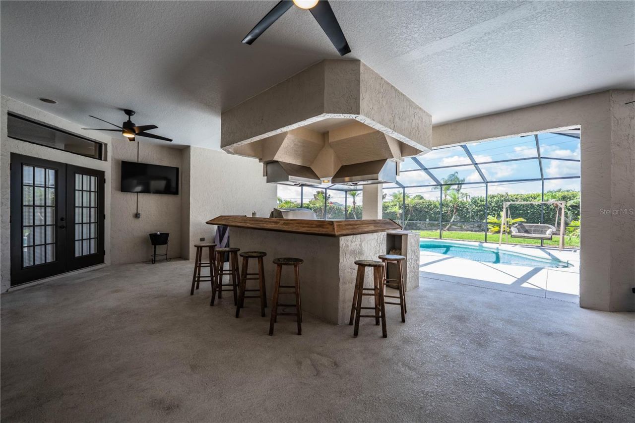 2205 Chesterfield Circle, Lakeland, FL 33813 Photo