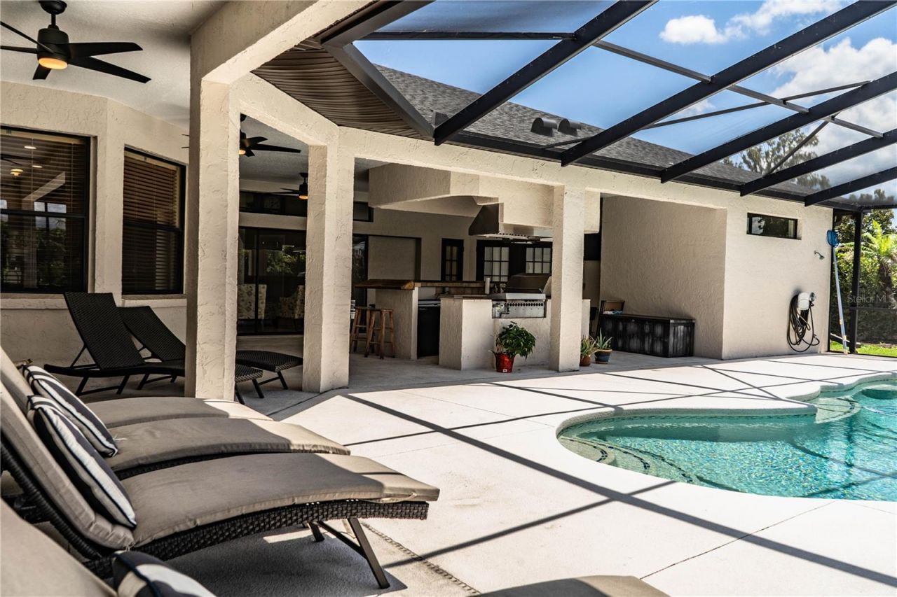 2205 Chesterfield Circle, Lakeland, FL 33813 Photo