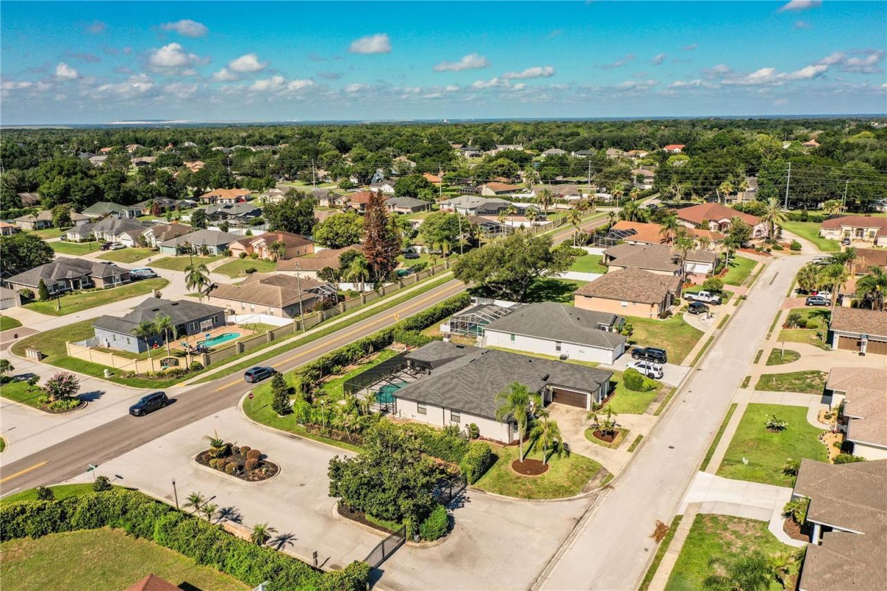 2205 Chesterfield Circle, Lakeland, FL 33813 Photo