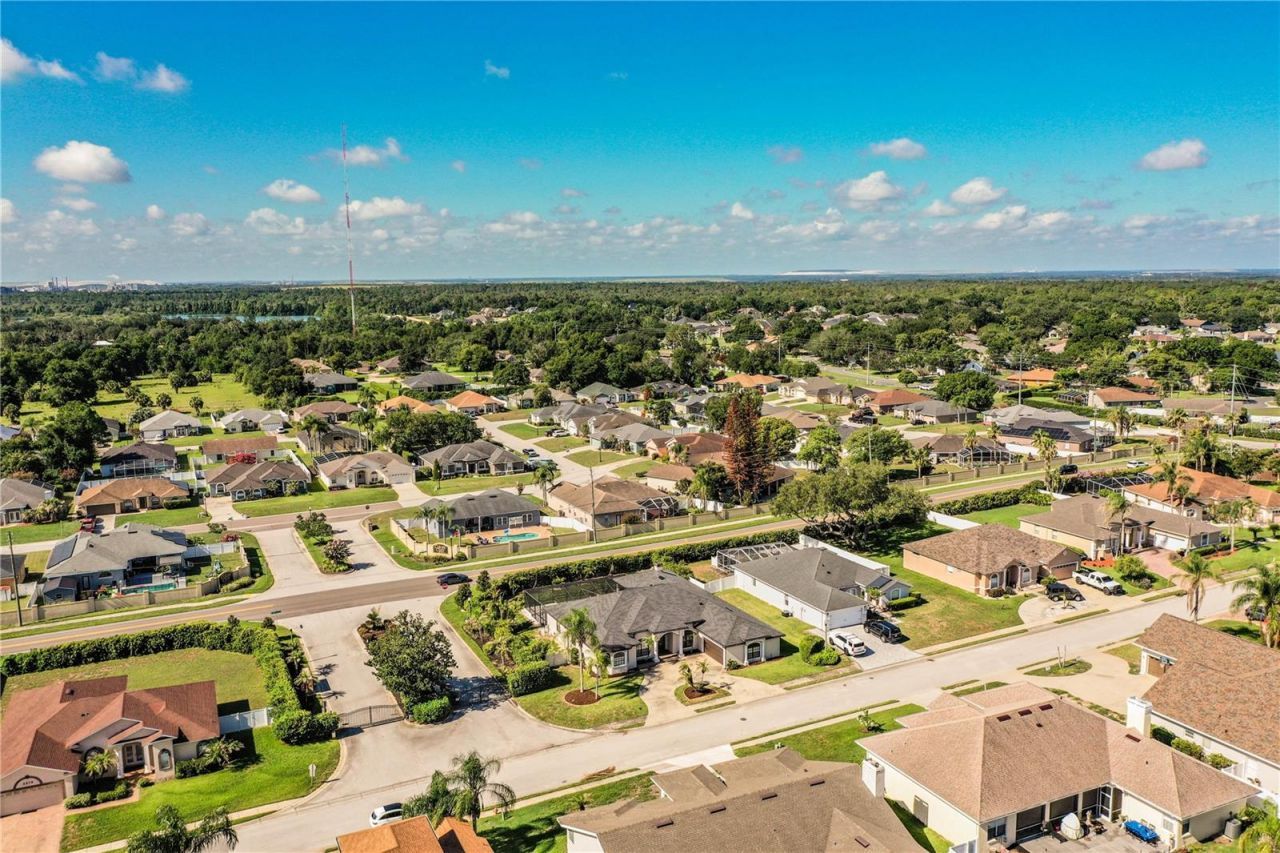 2205 Chesterfield Circle, Lakeland, FL 33813 Photo