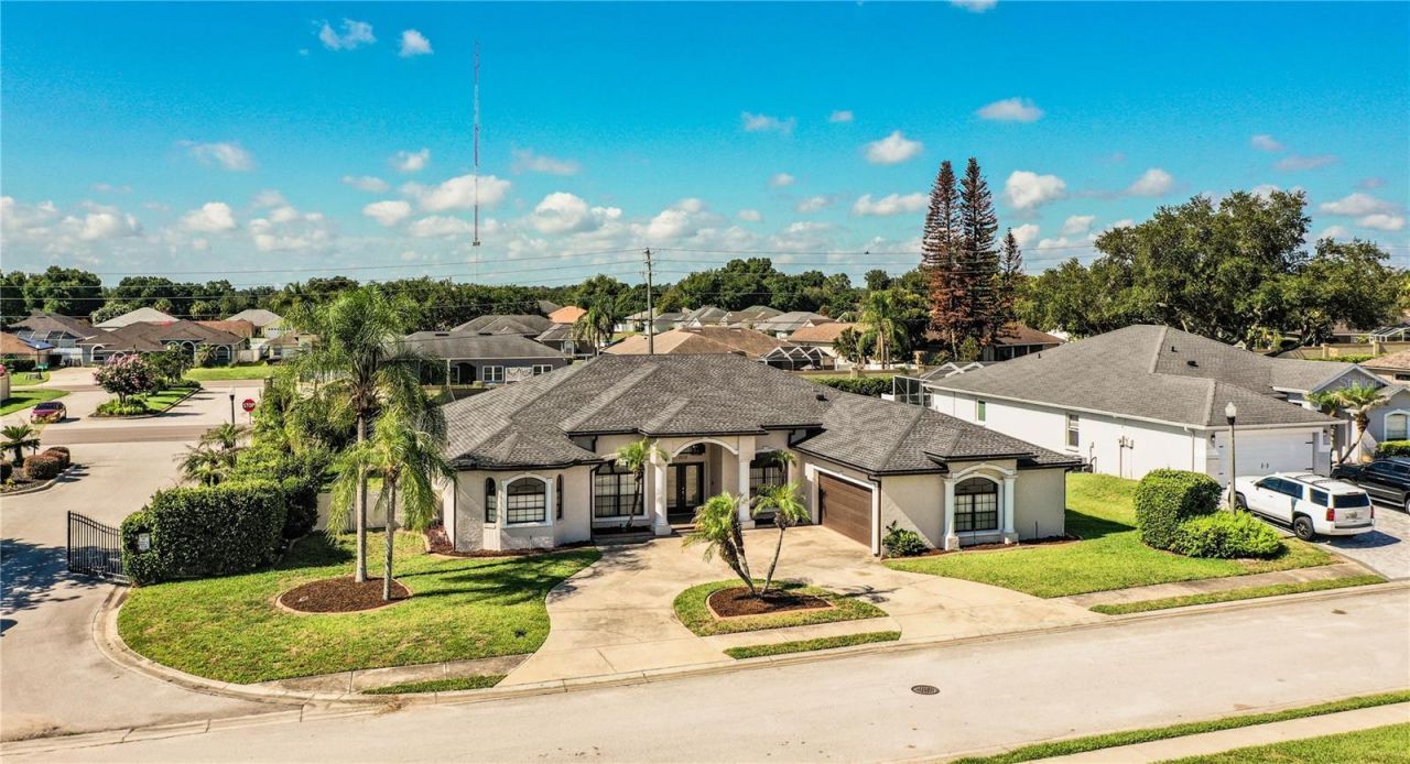 2205 Chesterfield Circle, Lakeland, FL 33813 Photo