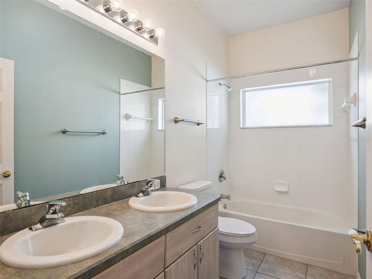 4519 Inverness Drive , Leesburg, FL 34748 Photo
