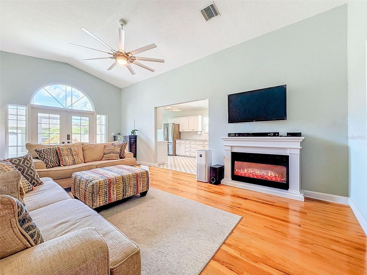 182 29th Avenue N, Saint Petersburg, FL 33704 Photo