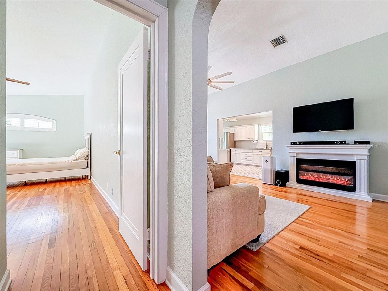 182 29th Avenue N, Saint Petersburg, FL 33704 Photo