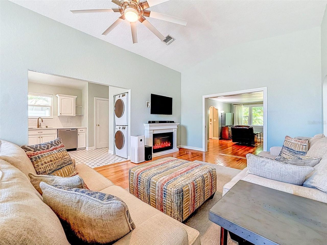 182 29th Avenue N, Saint Petersburg, FL 33704 Photo
