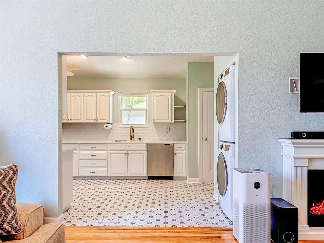 182 29th Avenue N, Saint Petersburg, FL 33704 Photo
