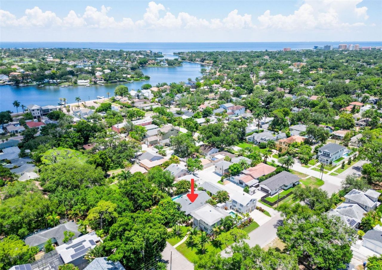 182 29th Avenue N, Saint Petersburg, FL 33704 Photo