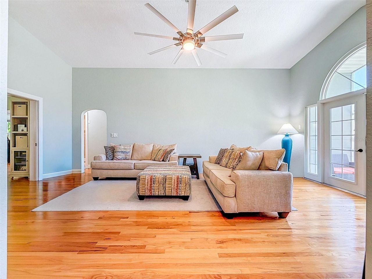 182 29th Avenue N, Saint Petersburg, FL 33704 Photo