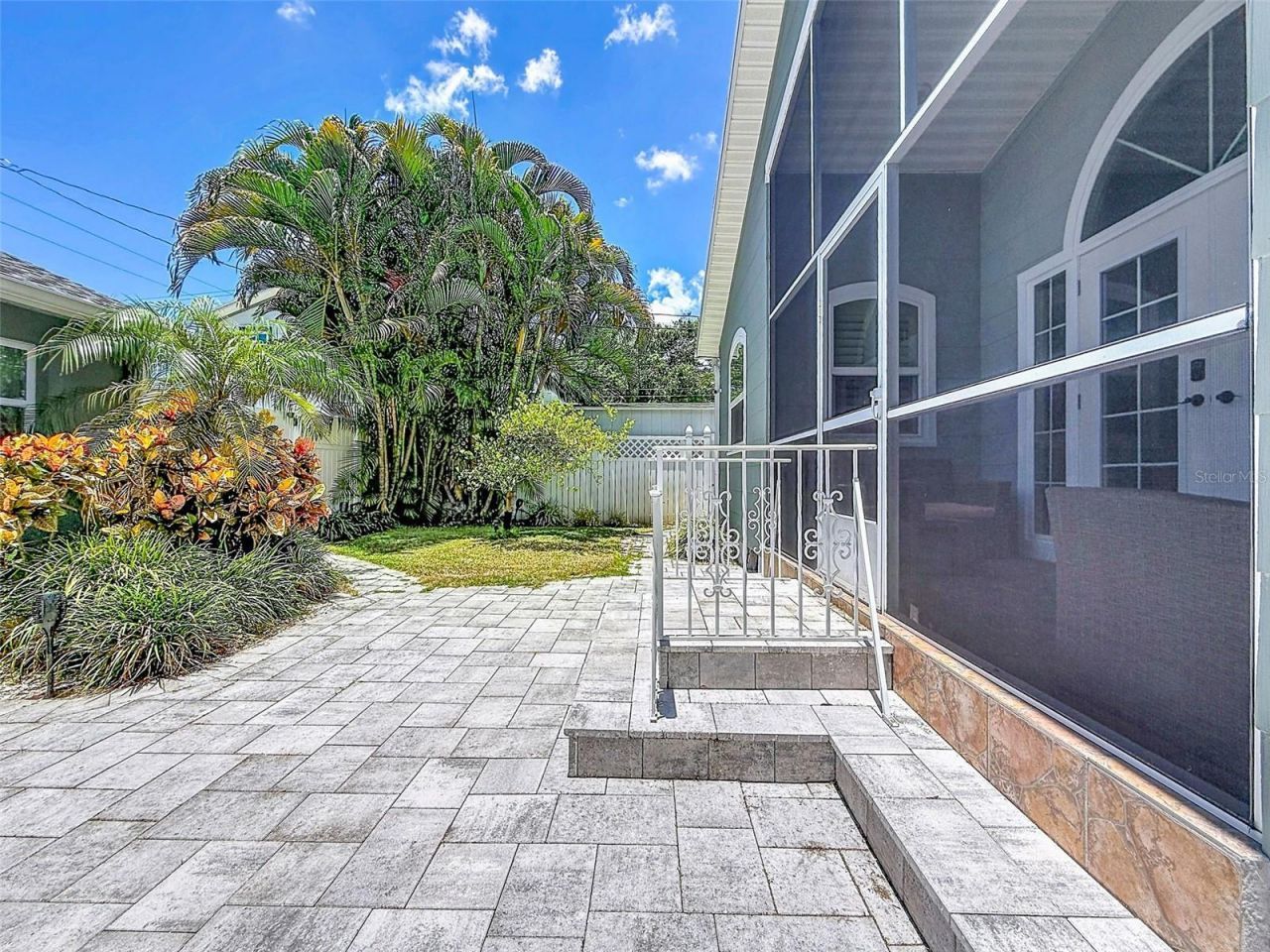 182 29th Avenue N, Saint Petersburg, FL 33704 Photo