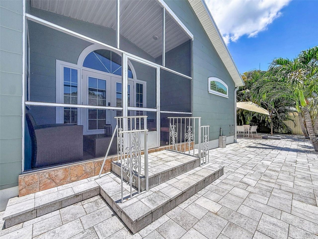 182 29th Avenue N, Saint Petersburg, FL 33704 Photo