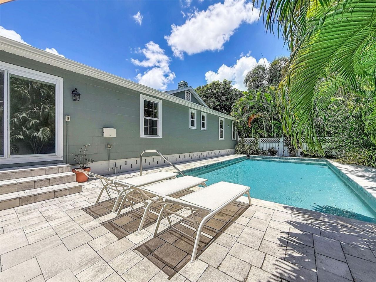 182 29th Avenue N, Saint Petersburg, FL 33704 Photo