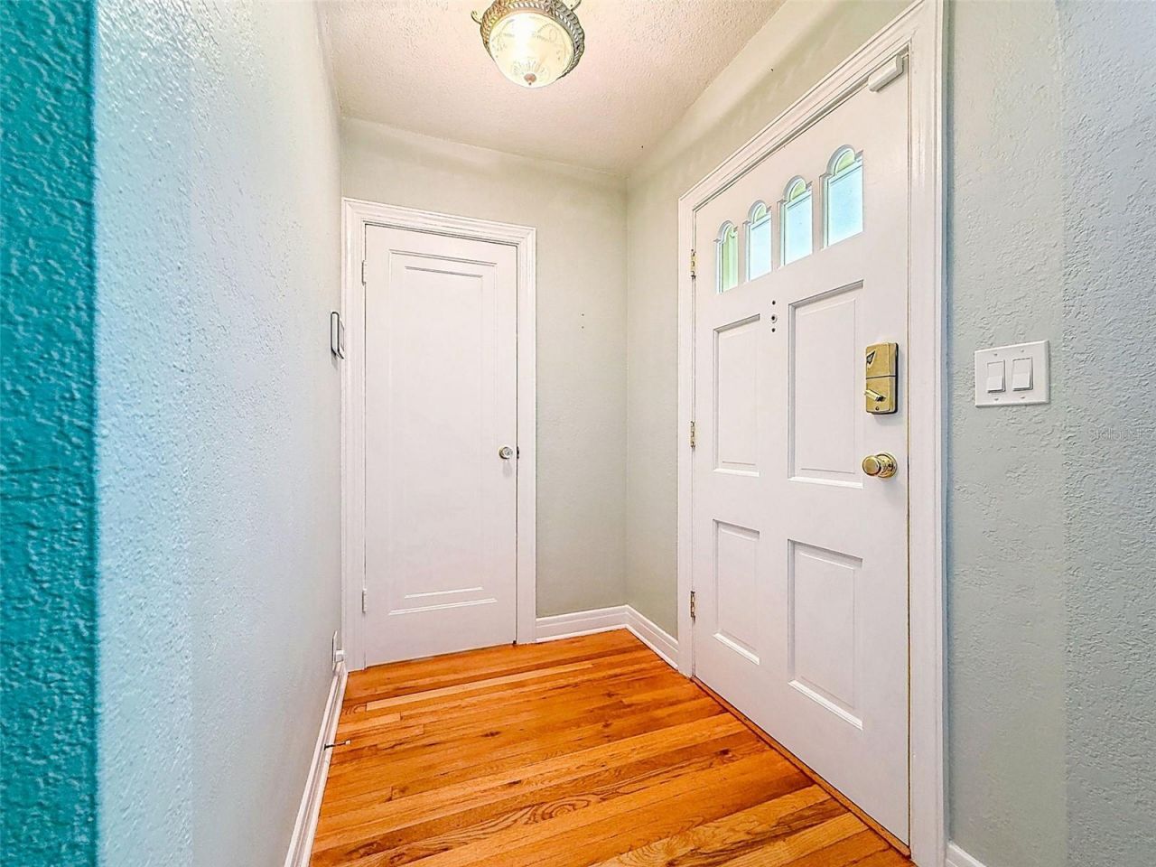 182 29th Avenue N, Saint Petersburg, FL 33704 Photo