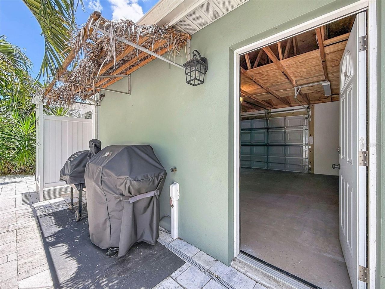 182 29th Avenue N, Saint Petersburg, FL 33704 Photo