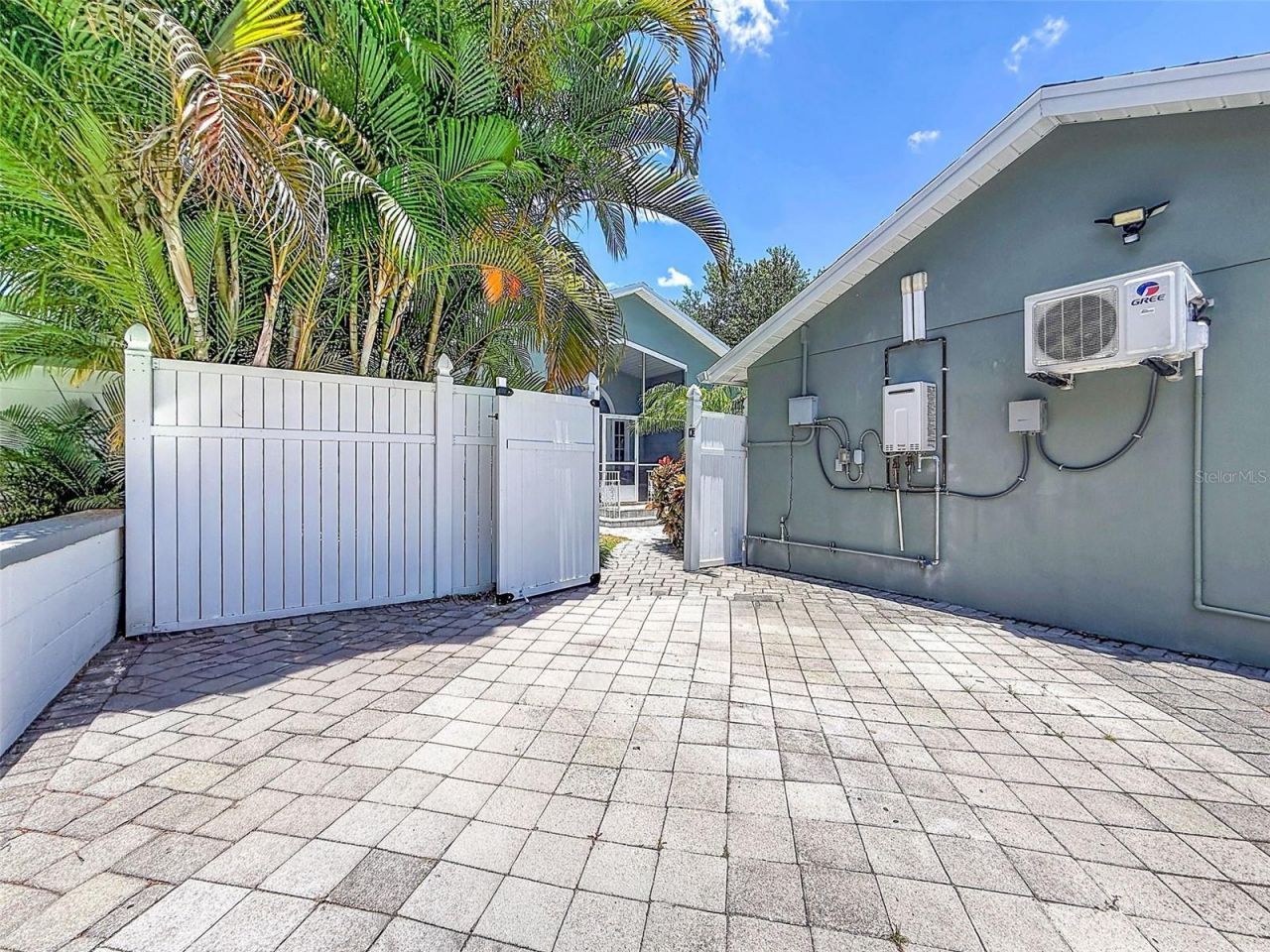 182 29th Avenue N, Saint Petersburg, FL 33704 Photo