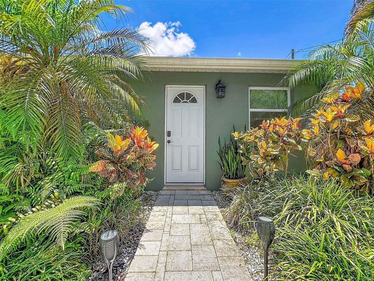 182 29th Avenue N, Saint Petersburg, FL 33704 Photo
