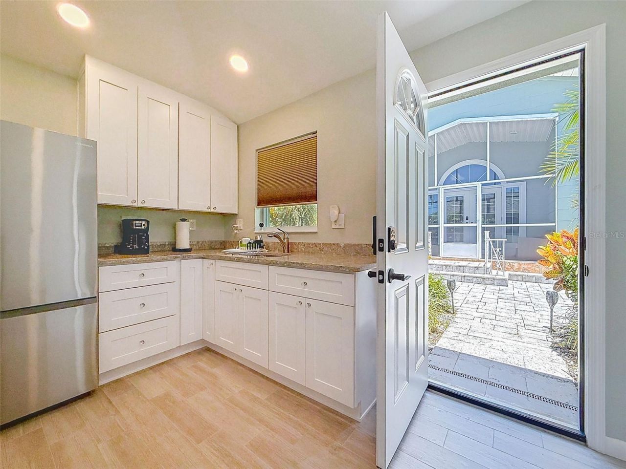 182 29th Avenue N, Saint Petersburg, FL 33704 Photo