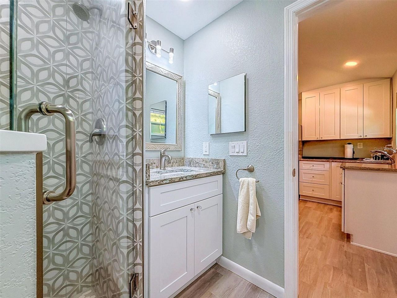 182 29th Avenue N, Saint Petersburg, FL 33704 Photo