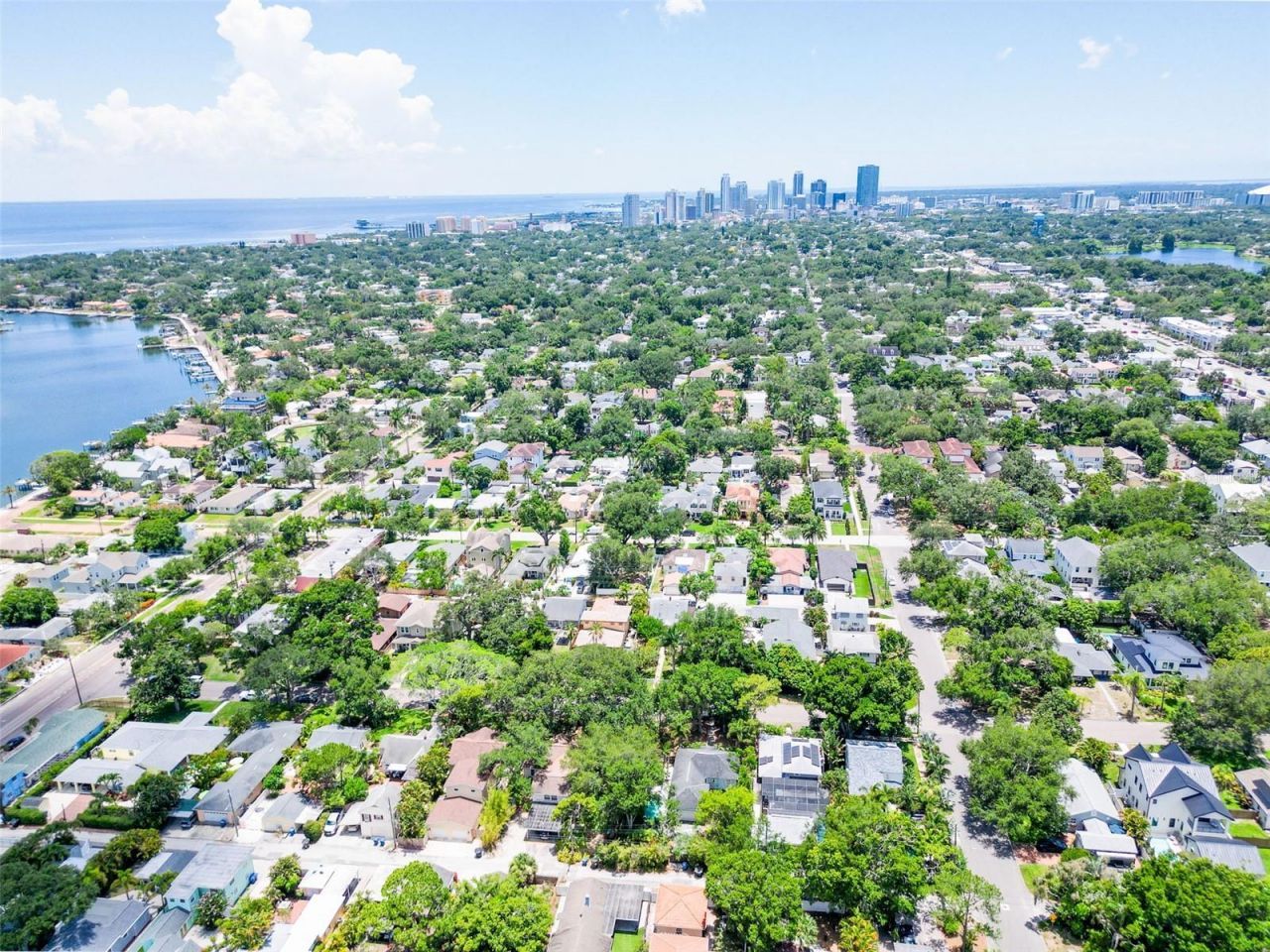 182 29th Avenue N, Saint Petersburg, FL 33704 Photo