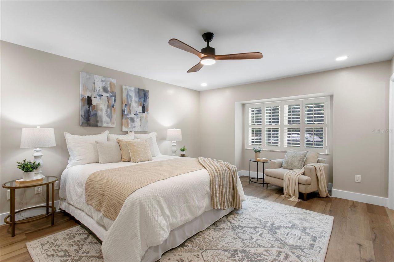 13305 Golf Crest Circle, Tampa, FL 33618 Photo