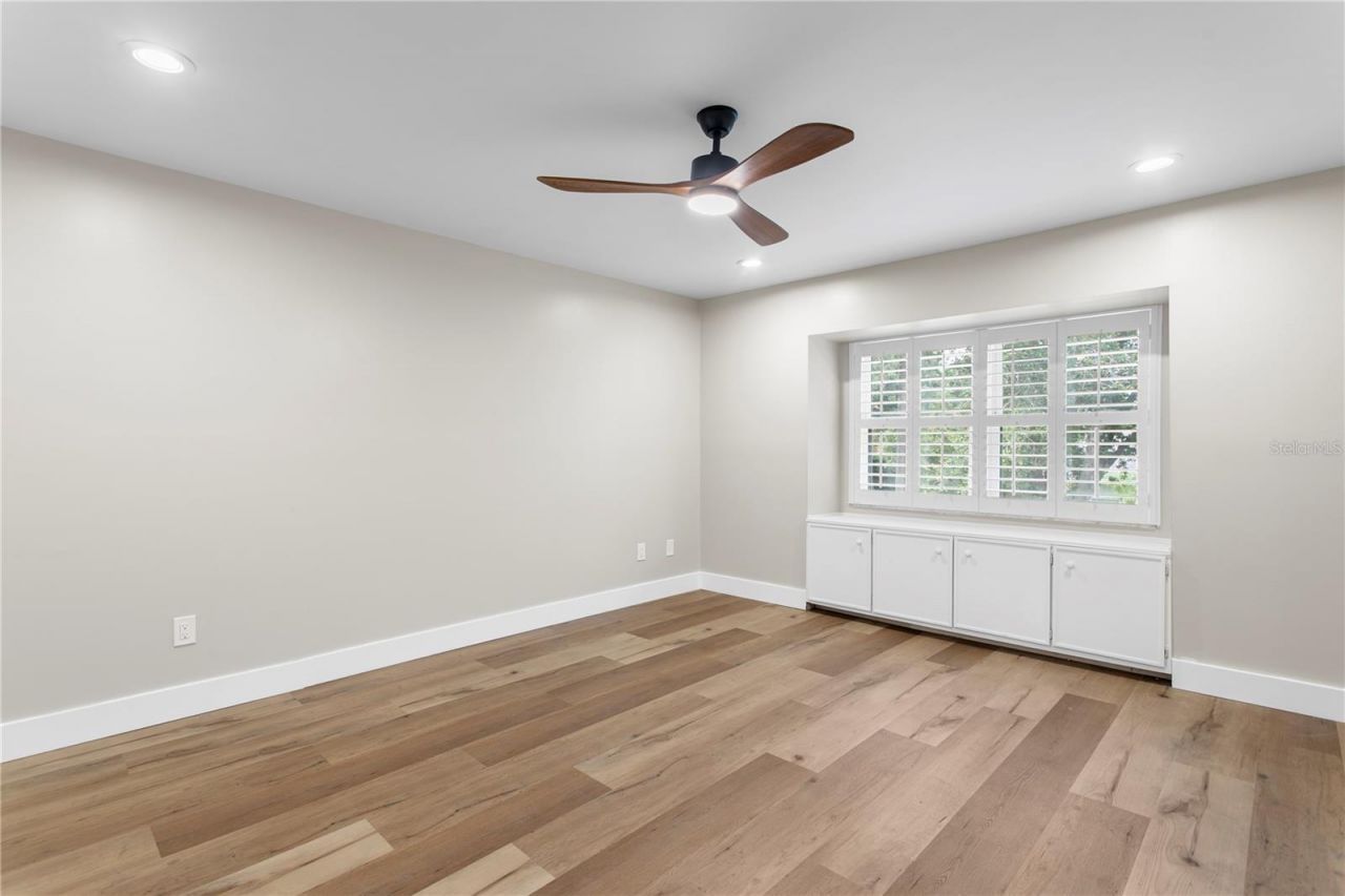 13305 Golf Crest Circle, Tampa, FL 33618 Photo