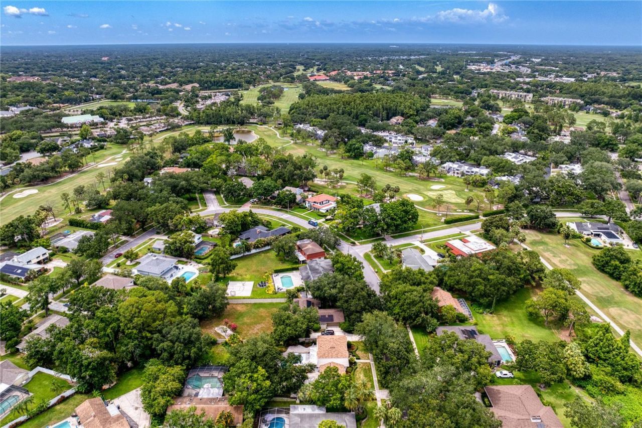 13305 Golf Crest Circle, Tampa, FL 33618 Photo