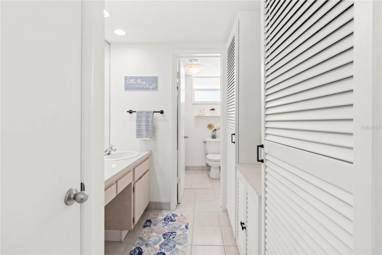 4340 Falmouth Drive , Unit D-204, Longboat Key, FL 34228 Photo