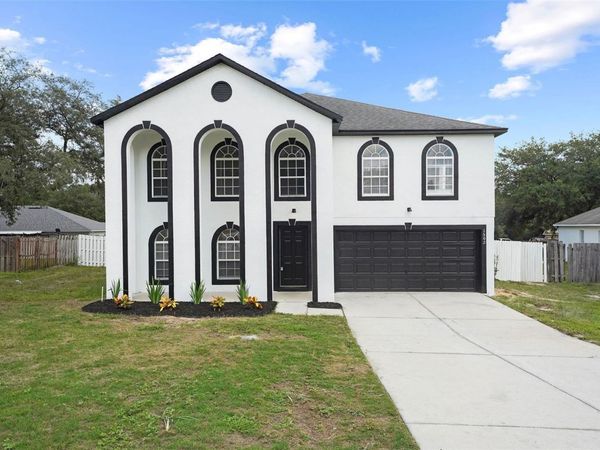 1502 DAYBREAK DRIVE , FRUITLAND PARK, FL 34731
