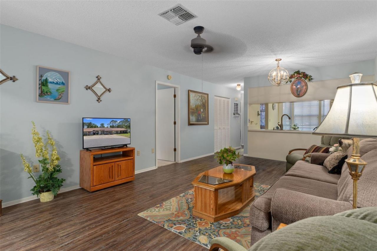 2102 Forester Way , Spring Hill, FL 34606 Photo