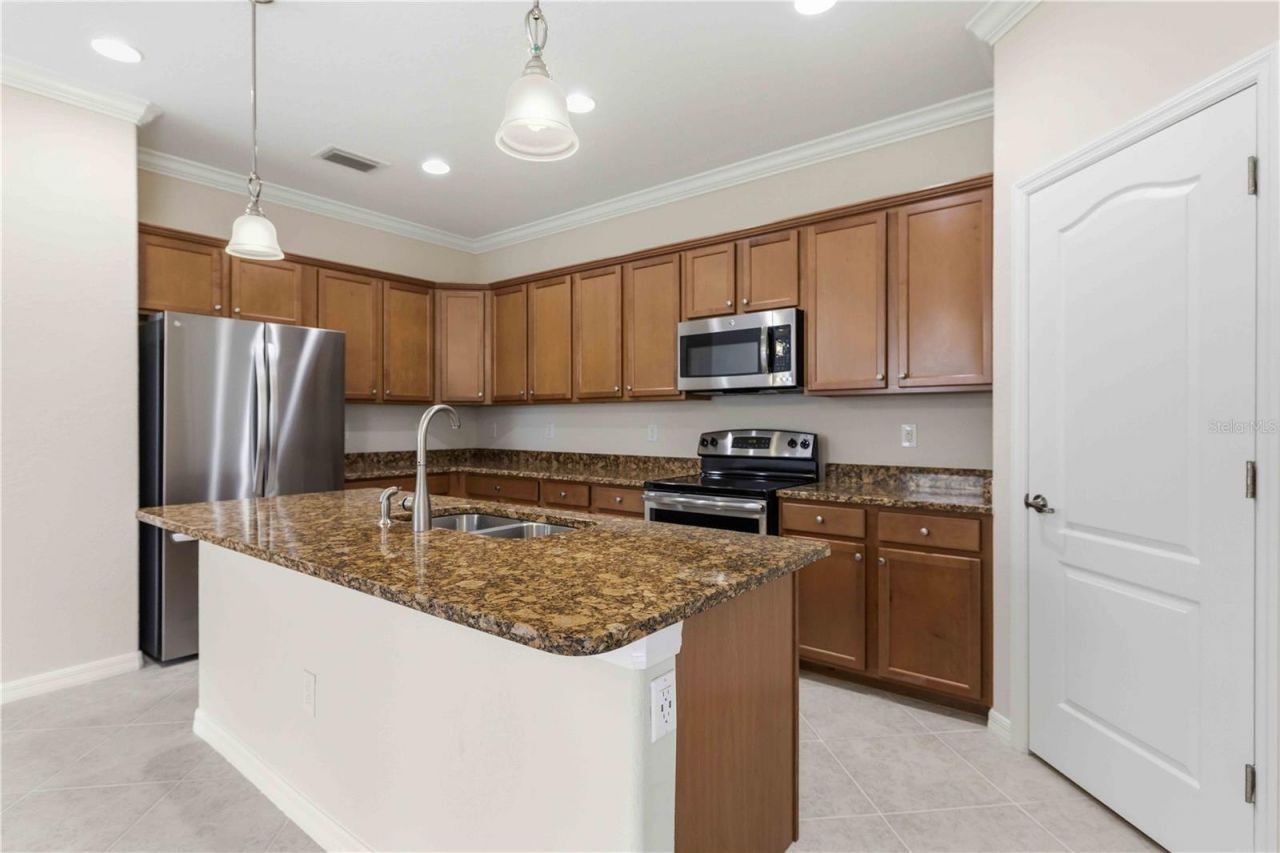 6907 Quiet Creek Drive , Bradenton, FL 34212 Photo