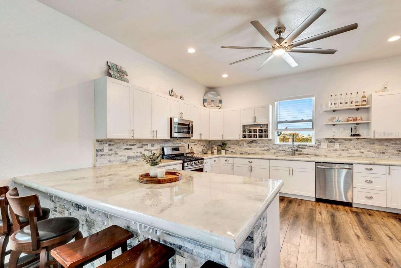 217 22nd Street Court Ne, Bradenton, FL 34208 Photo