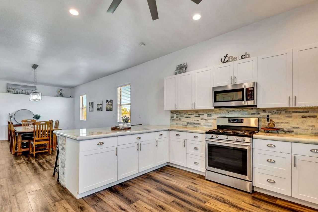 217 22nd Street Court Ne, Bradenton, FL 34208 Photo