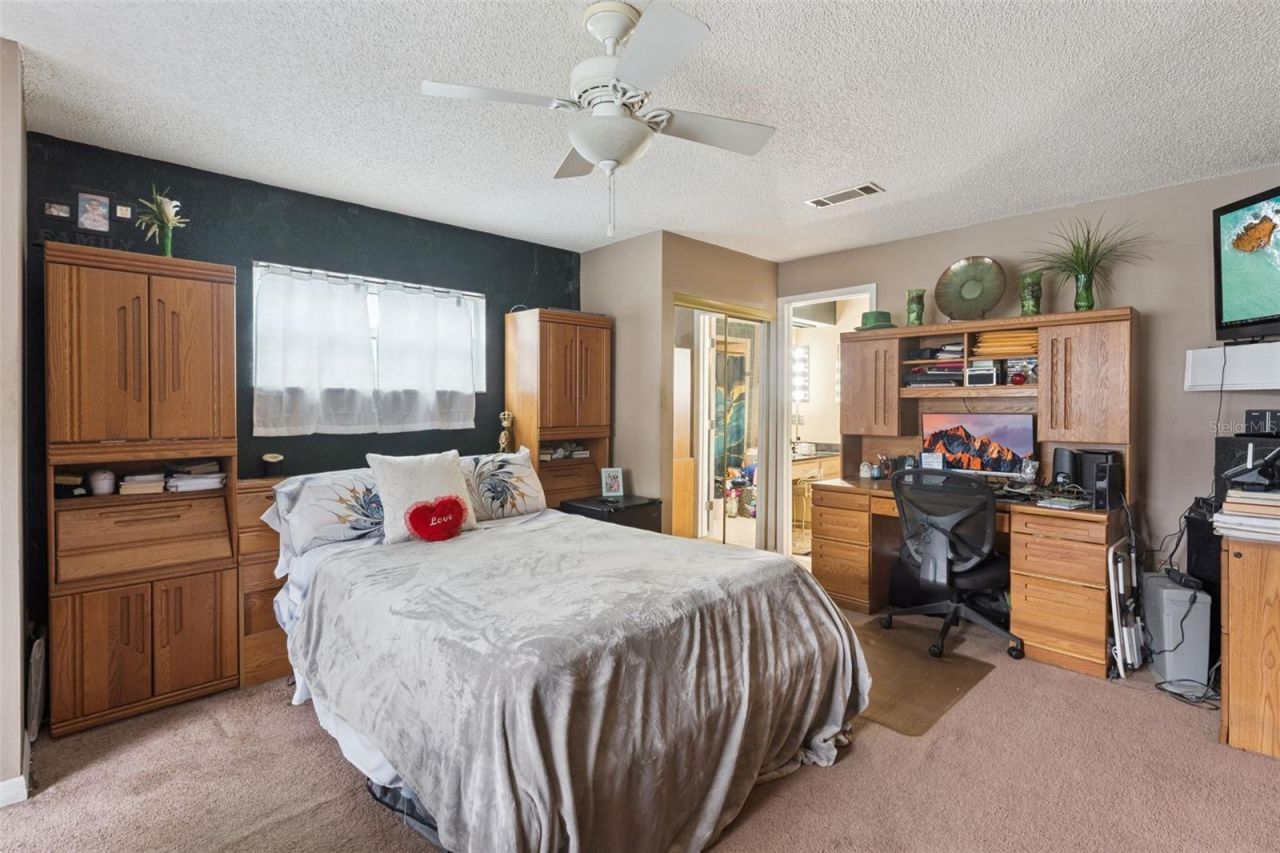 4902 Briar Oaks Circle , Orlando, FL 32808 Photo