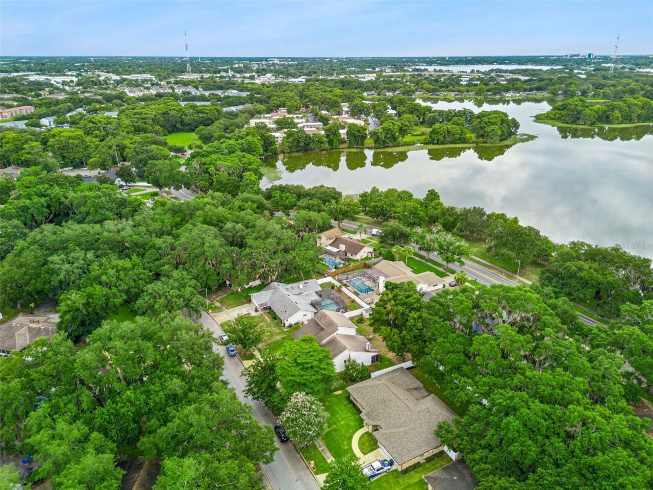 4902 Briar Oaks Circle , Orlando, FL 32808 Photo