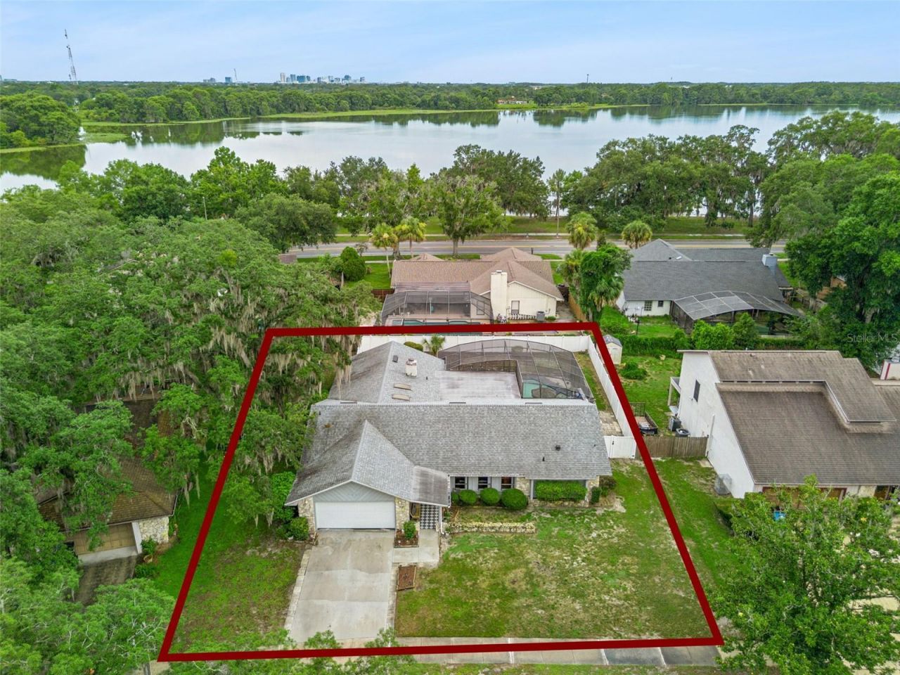 4902 Briar Oaks Circle , Orlando, FL 32808 Photo
