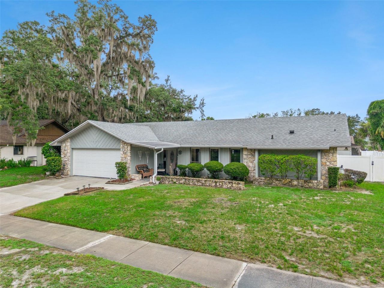 4902 Briar Oaks Circle , Orlando, FL 32808 Photo