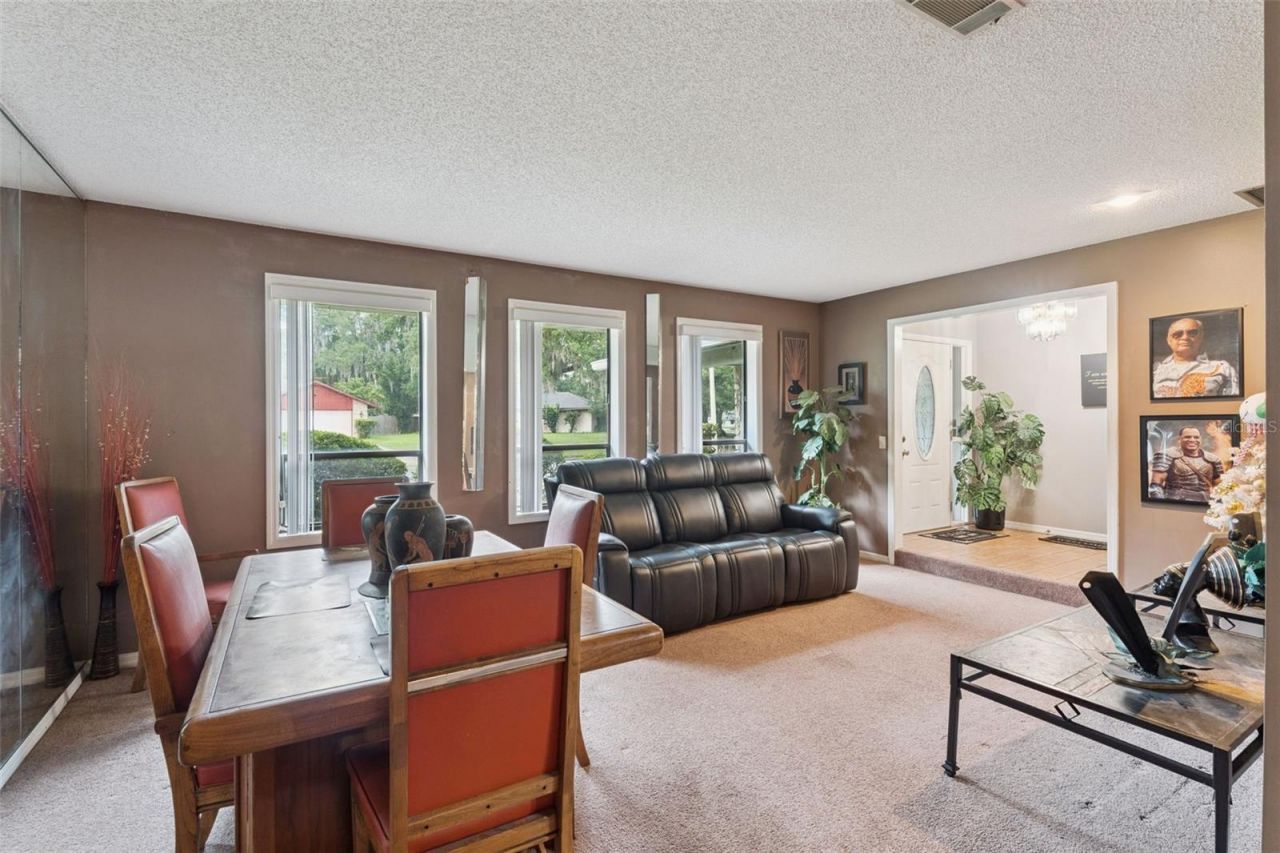 4902 Briar Oaks Circle , Orlando, FL 32808 Photo