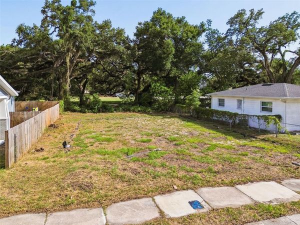 1207 E 24TH AVENUE , TAMPA, FL 33605
