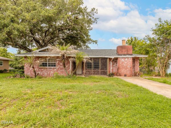 1586 Carmen Avenue, Daytona Beach, FL 32117