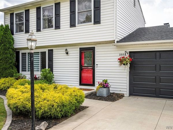 1882 Hopkins Road, Getzville, NY 14068