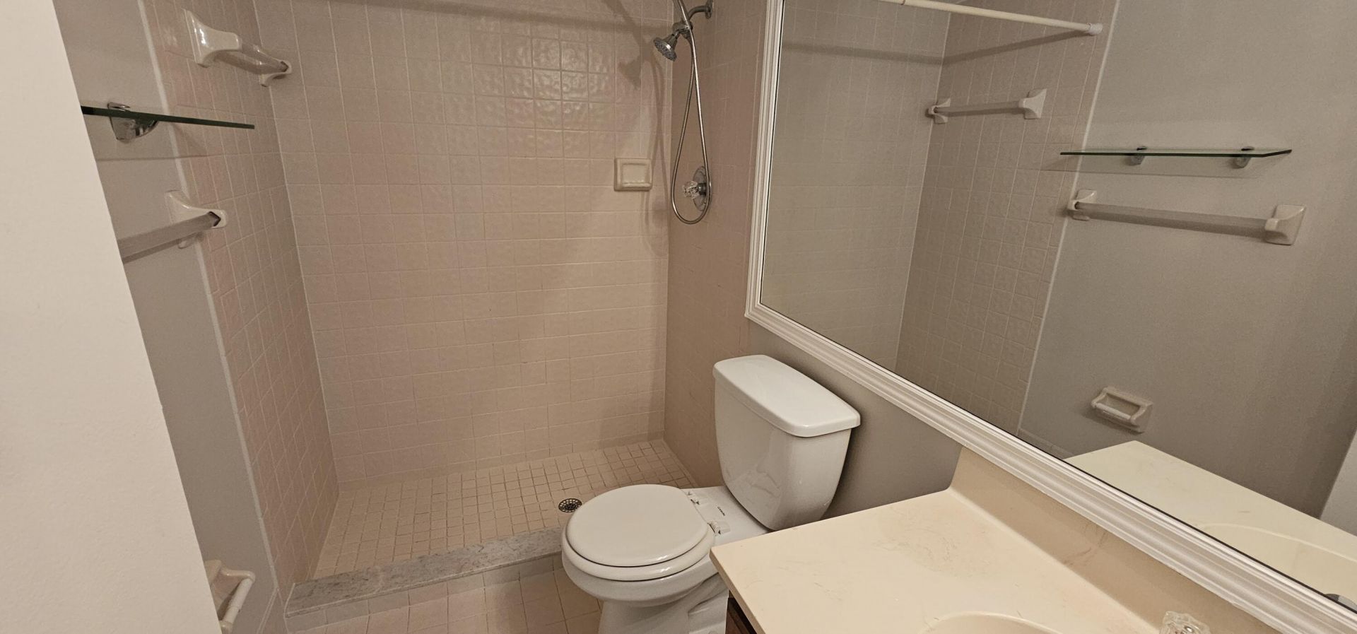 2245 SW 22nd Avenue, Unit 1020, Delray Beach, FL 33445 Photo